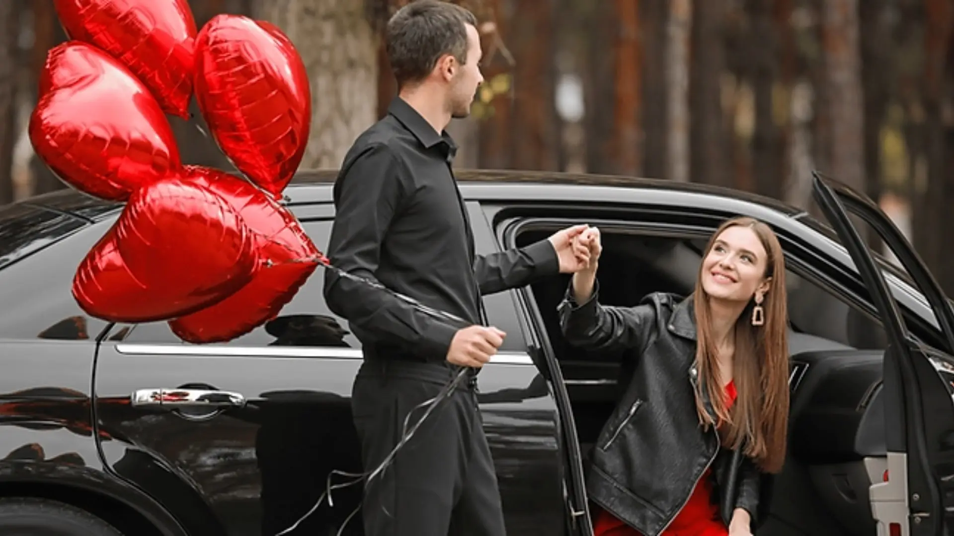 Luxury Limousine Service for Your Romantic Getaways